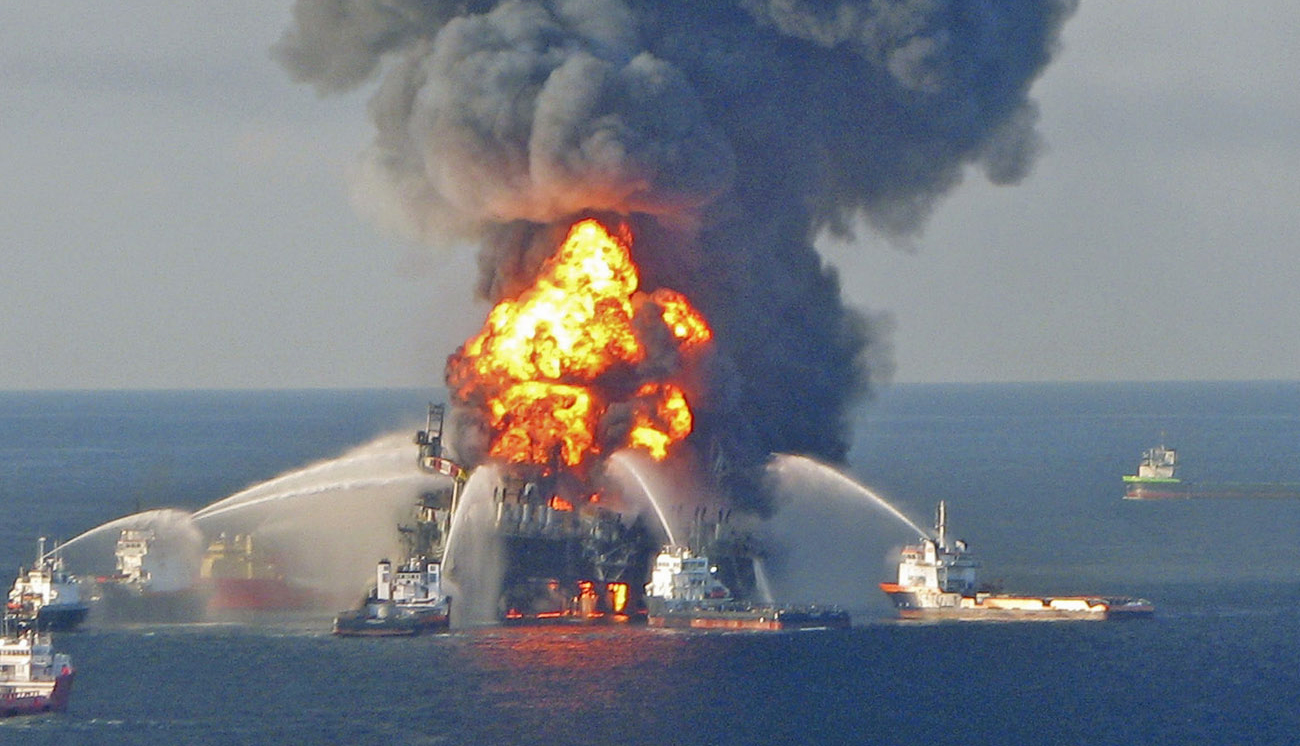 BP agrees to record criminal penalties for US oil spill