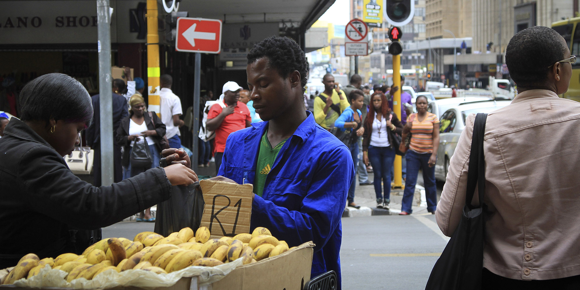 The economic ripple effects of Covid-19 lockdown on informal street food traders and their clients: Gloria’s story