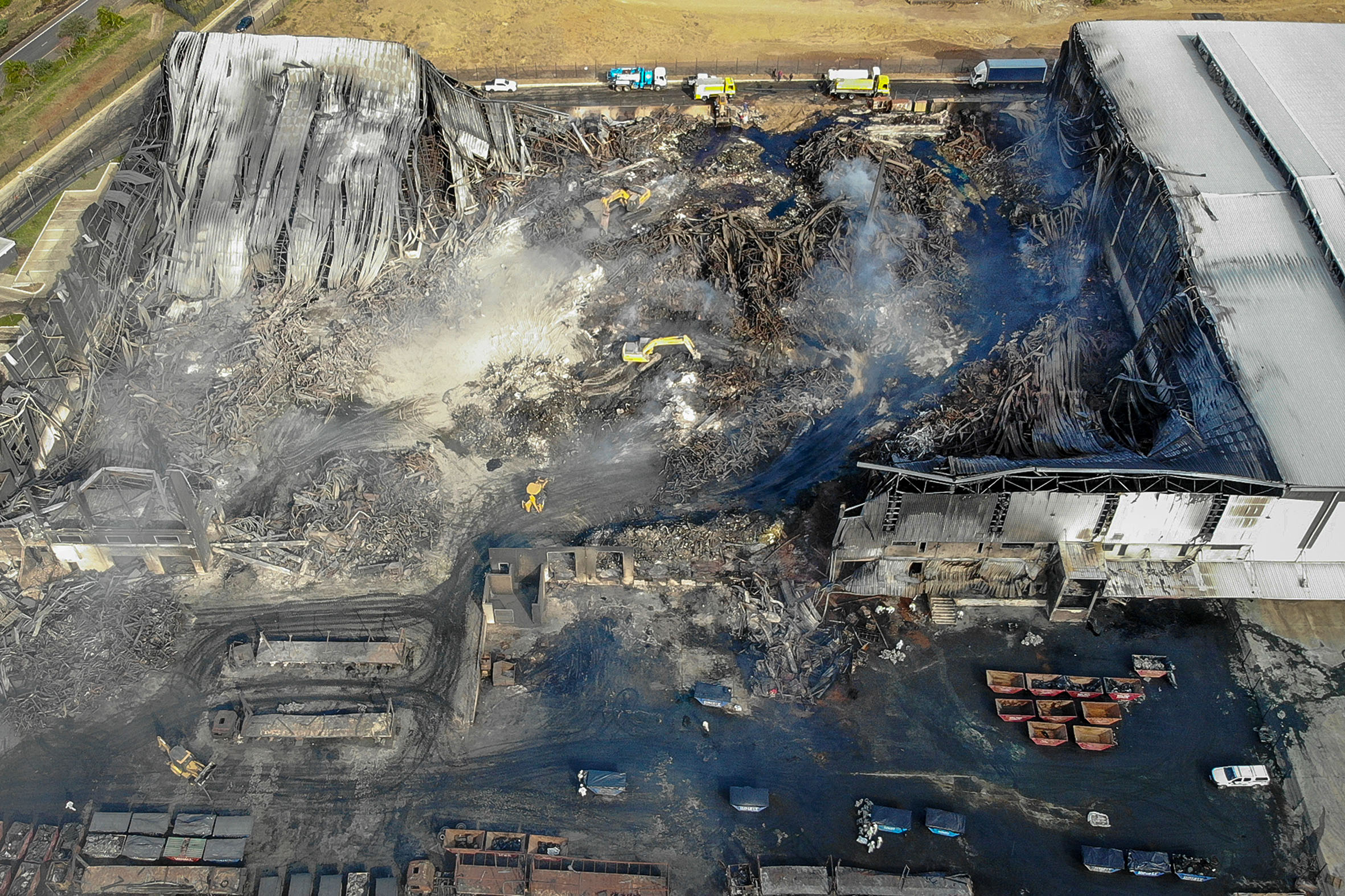 Show and tell: Durban residents squeeze UPL to ‘put your documents where your mouth is’ over toxic chemical inferno