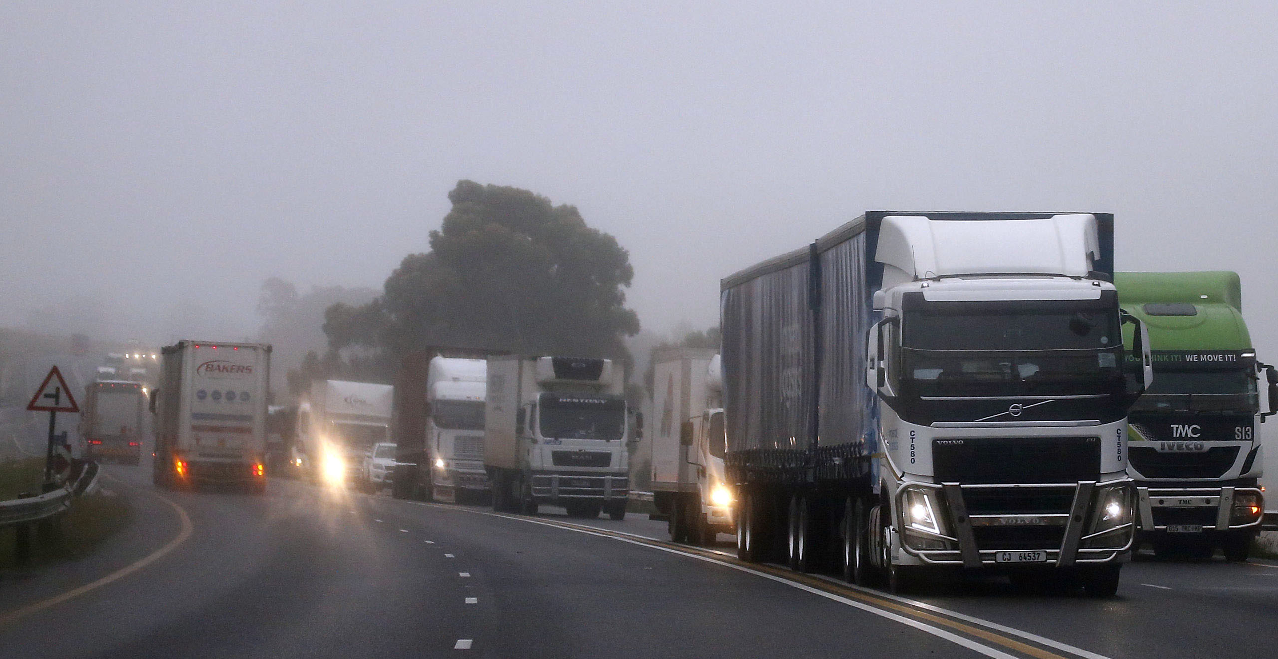 ‘Abolish Zimbabwe Exemption Permit grace period,’ South African truckers demand