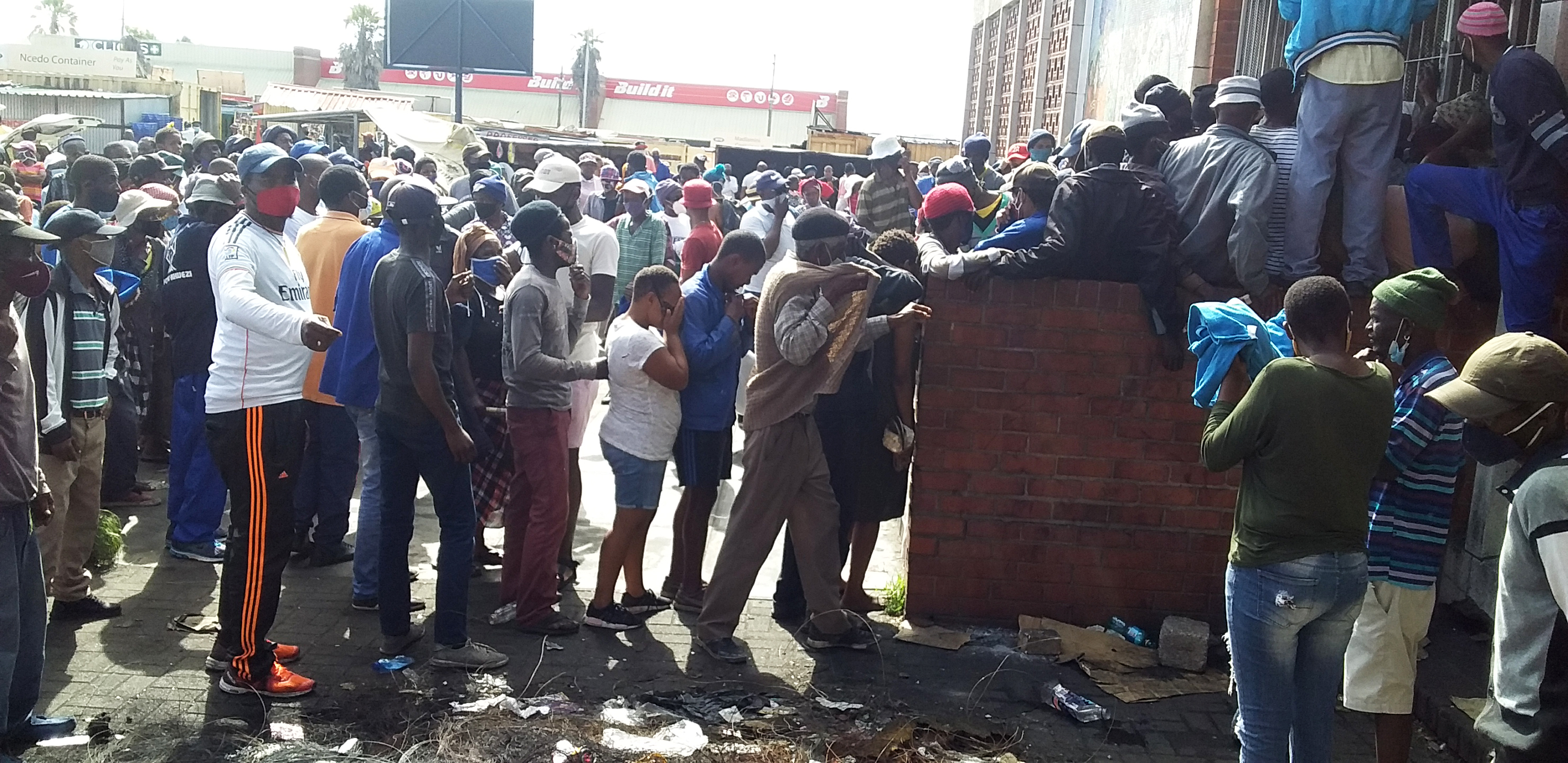 Seven million already signed up for R350 grant, budget caters for 10.5 million applicants only