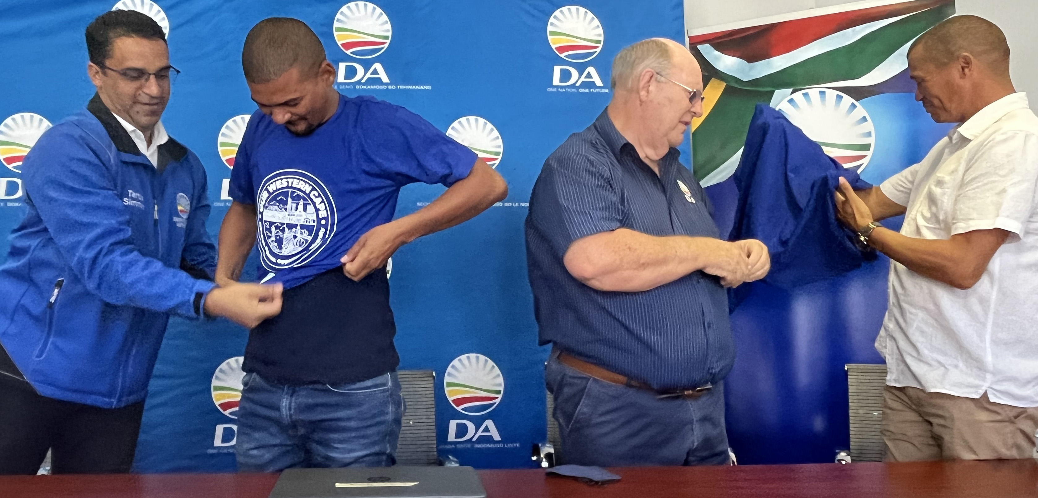 Two key Patriotic Alliance members jump ship to join Democratic Alliance in West Coast district