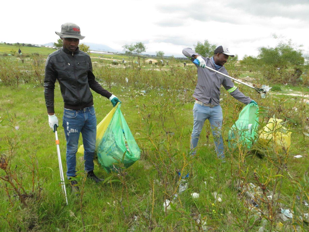 Volunteers fill scores of rubbish bags during Durbanville river cleanup