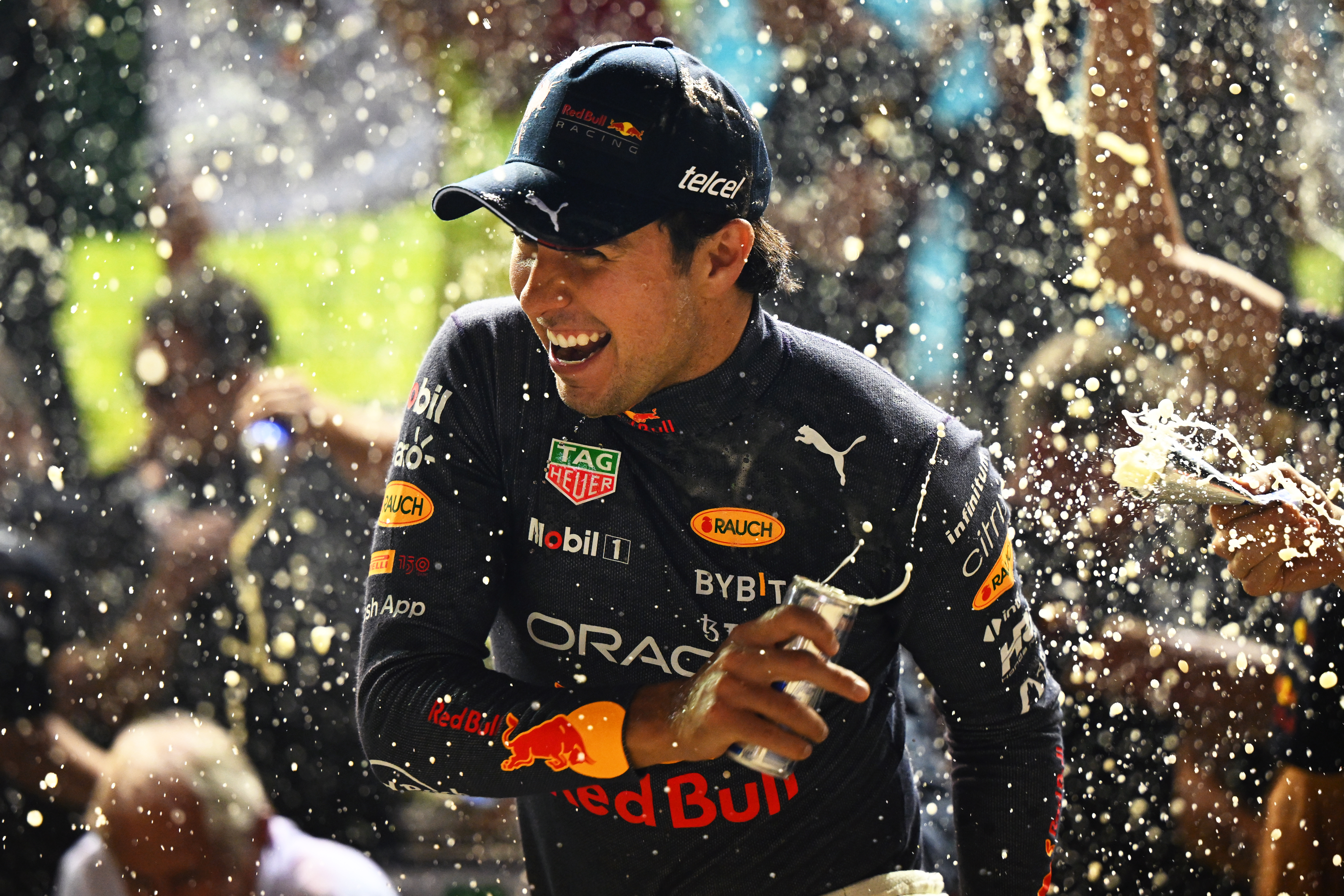 Pérez comes out on top in a brutal Singapore GP