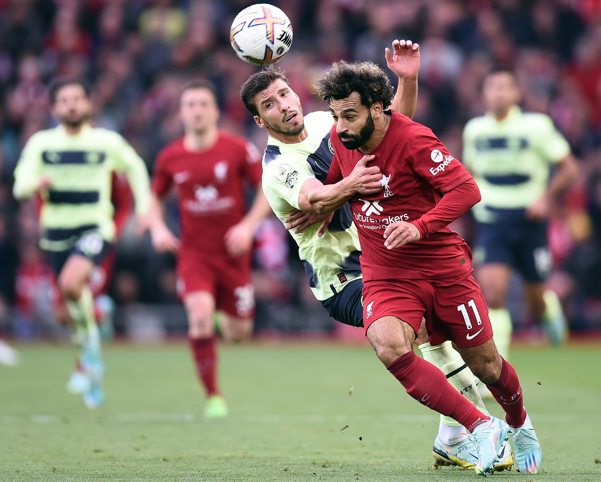 England Premier League: Liverpool jolt Man City as Arsenal go four points clear