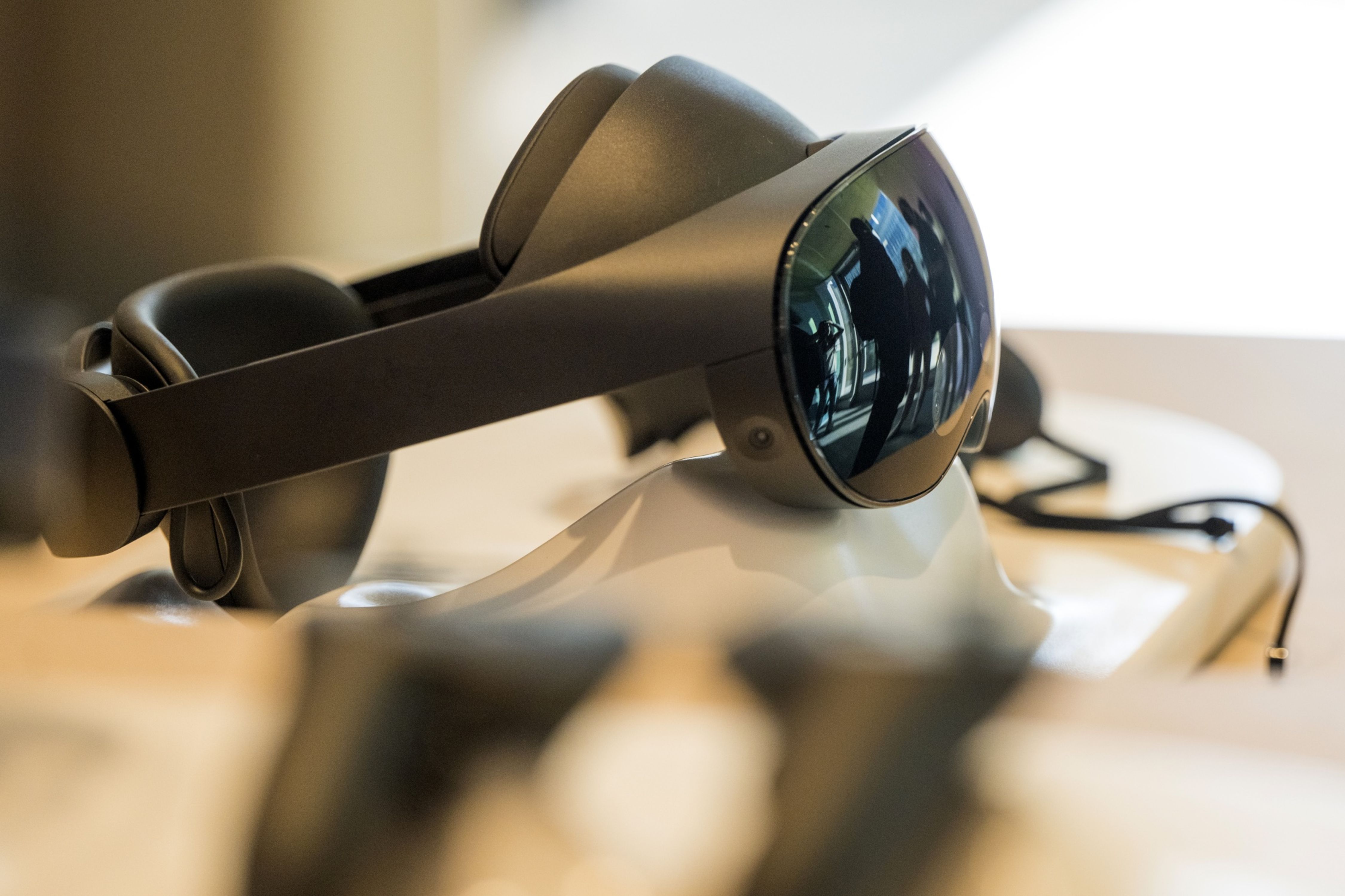 Apple delays AR glasses, plans cheaper mixed-reality headset