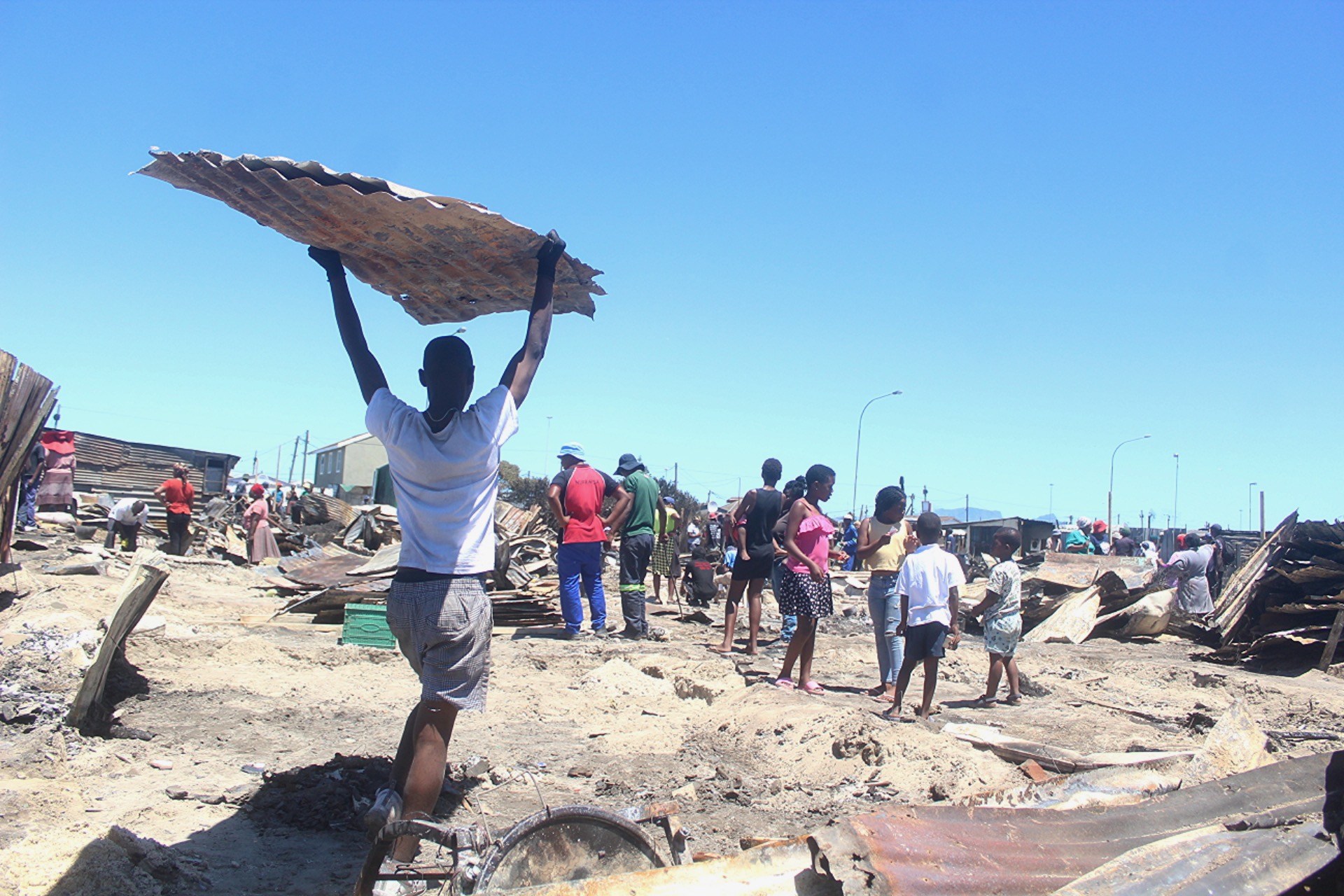 Cape Town fire leaves 190 people homeless as children approach school year from the ashes