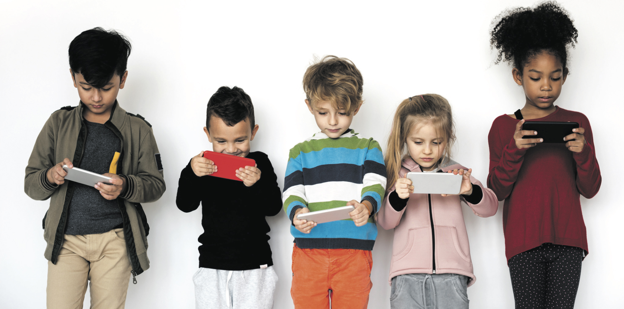 Kids in the digital screen age – an expert’s view on how much swiping and scrolling should be allowed