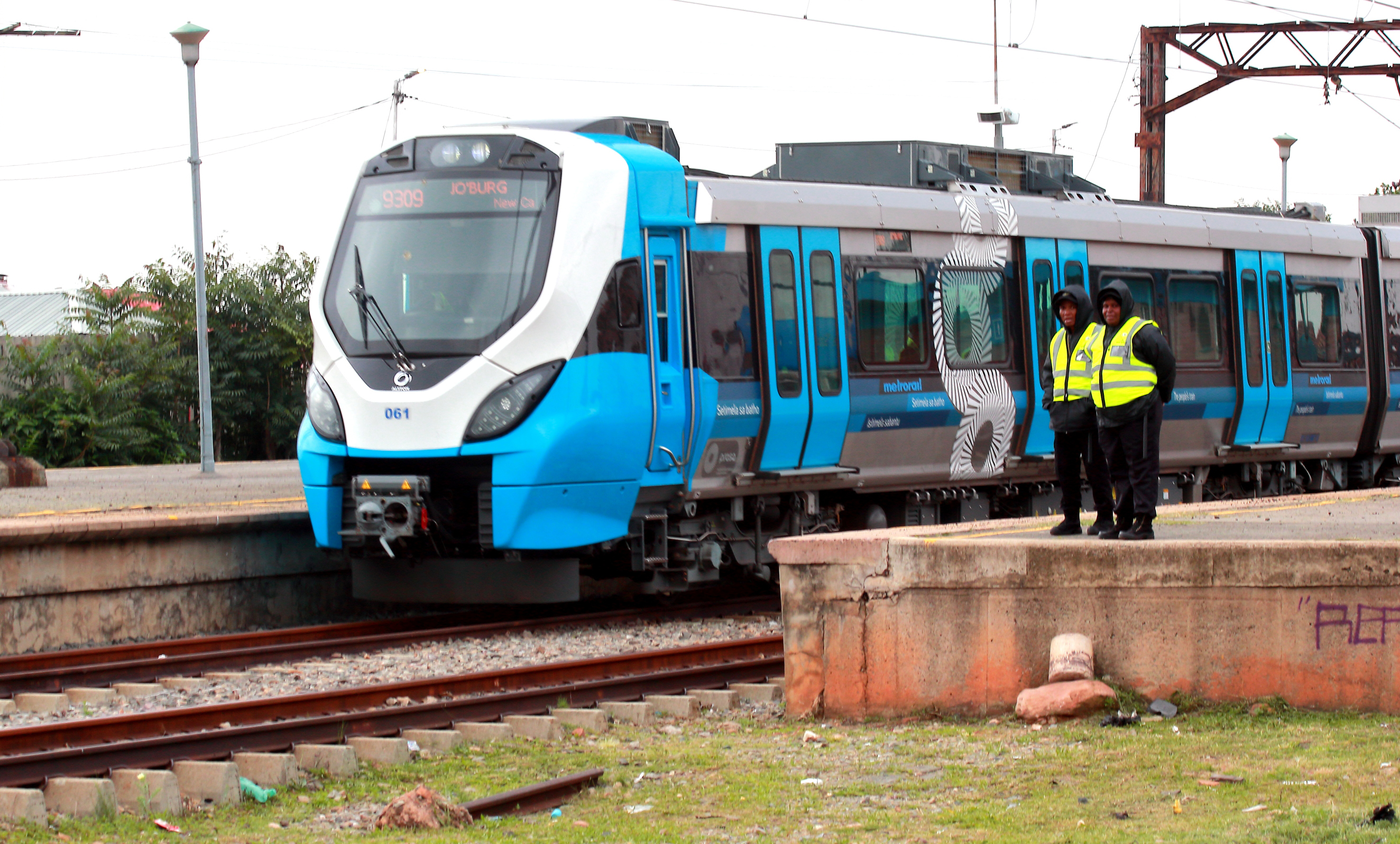 Gauteng services on key railway line suspended indefinitely following freight train derailment — Prasa