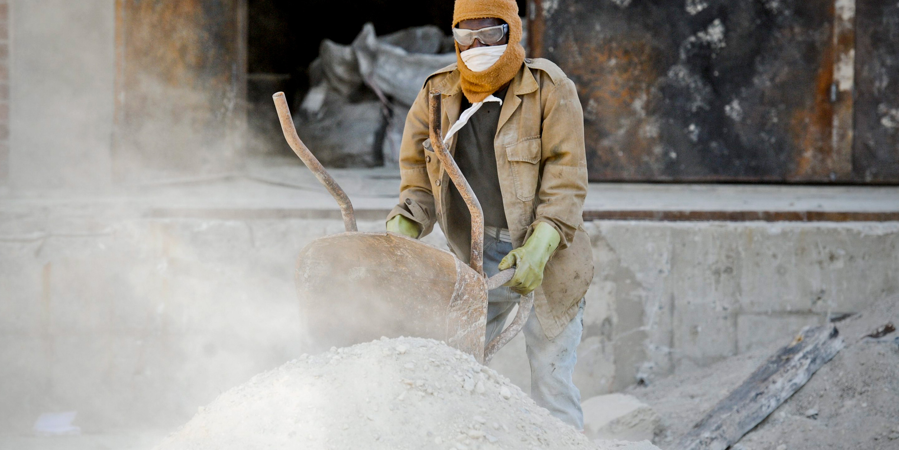 As silicosis compensation fraudsters flourish, accurate information is key for miners seeking redress