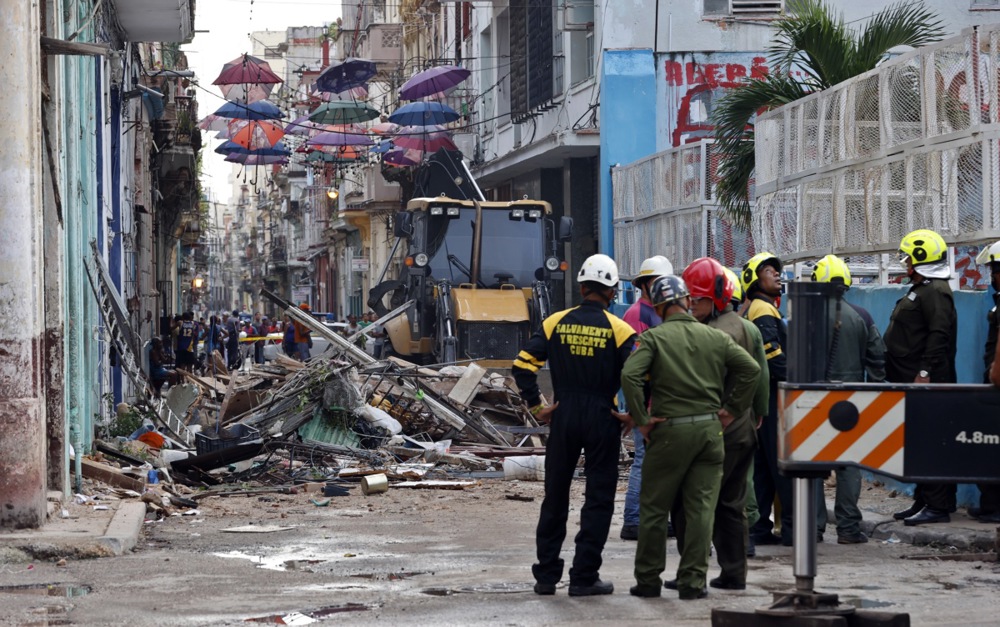 Tragedy after Old Havana building collapses, and more from around the world