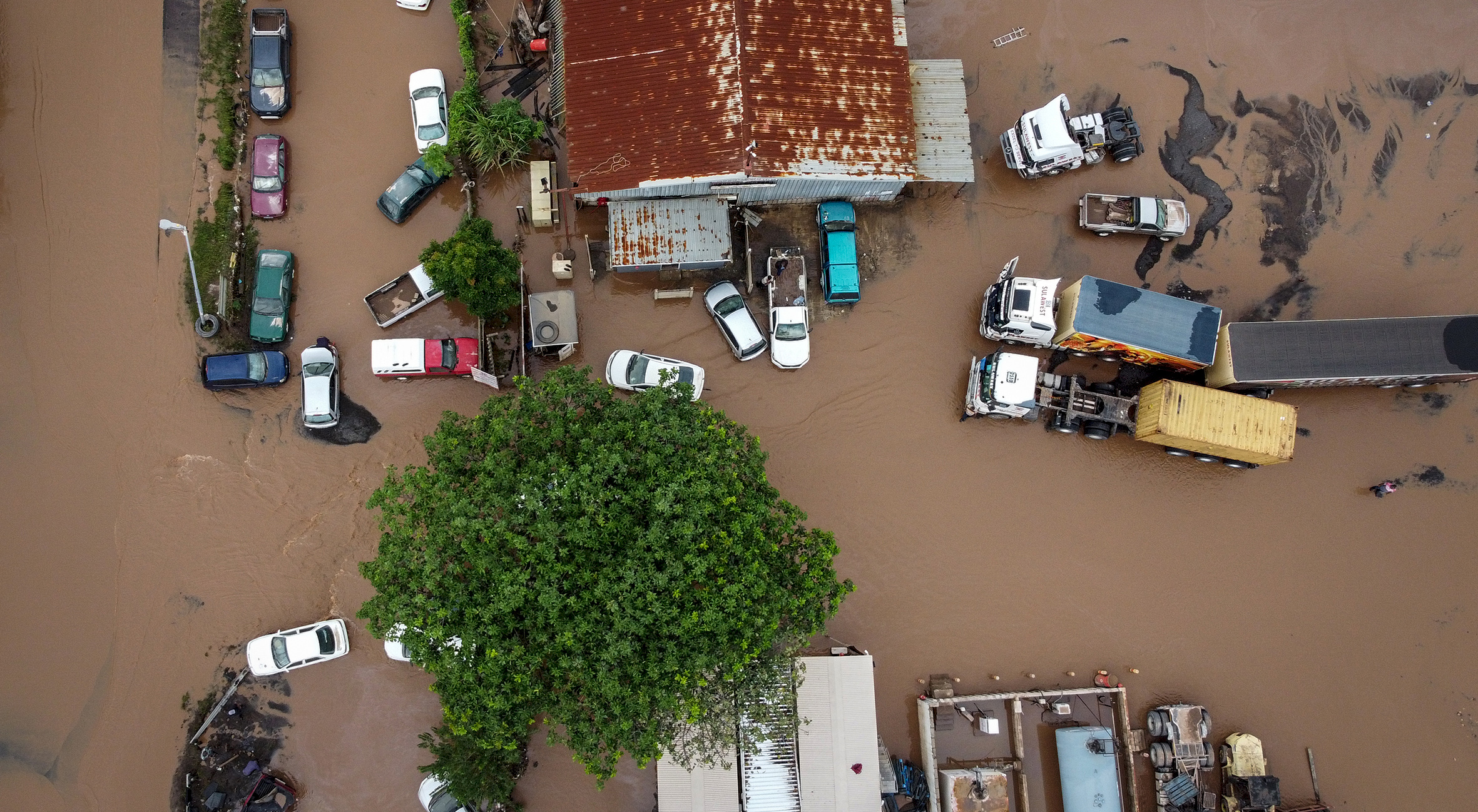 KZN flood victims could hold fossil fuel companies legally accountable for devastation, report finds