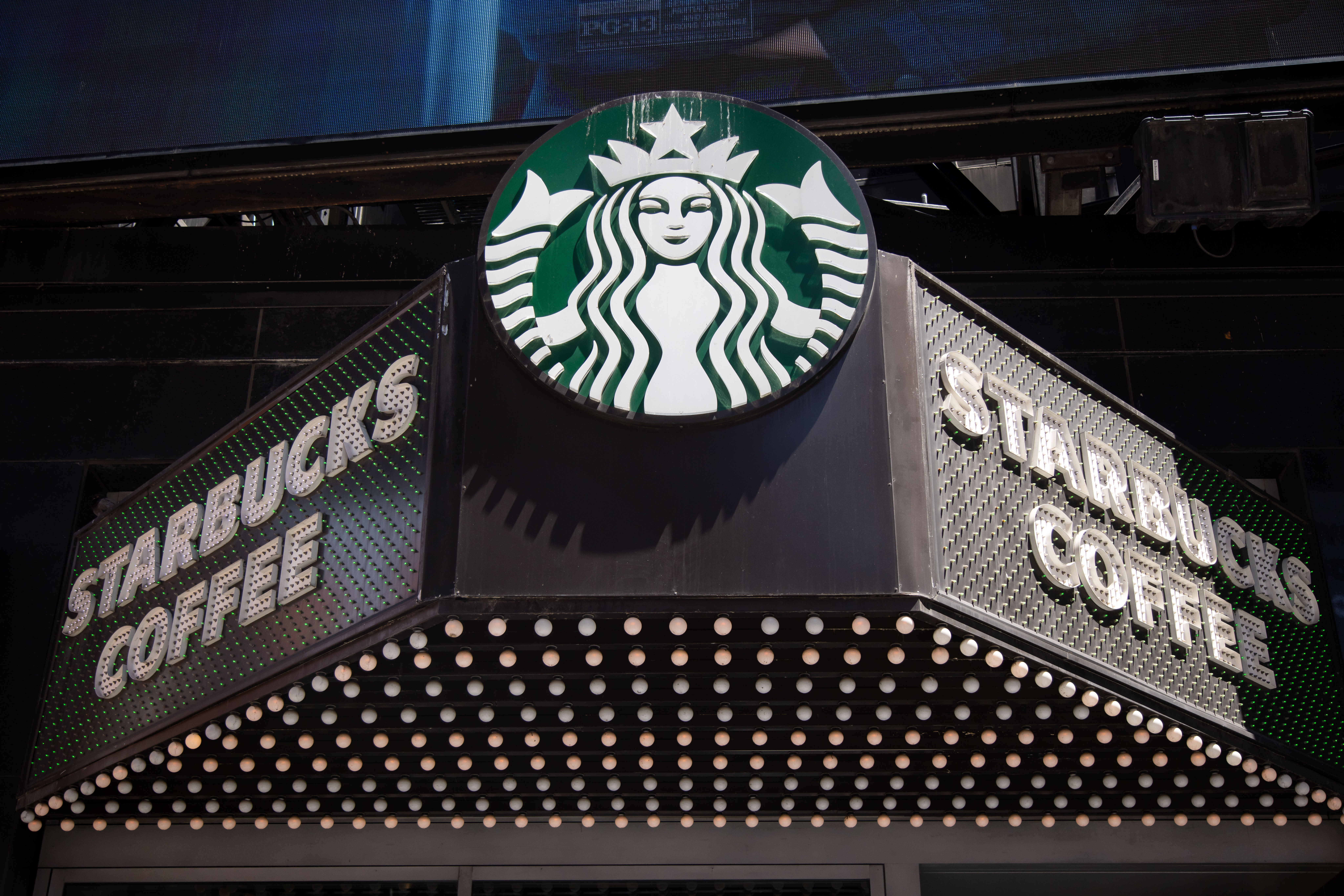New Starbucks ‘Dream’ CEO Swings $30 Billion in Market Value