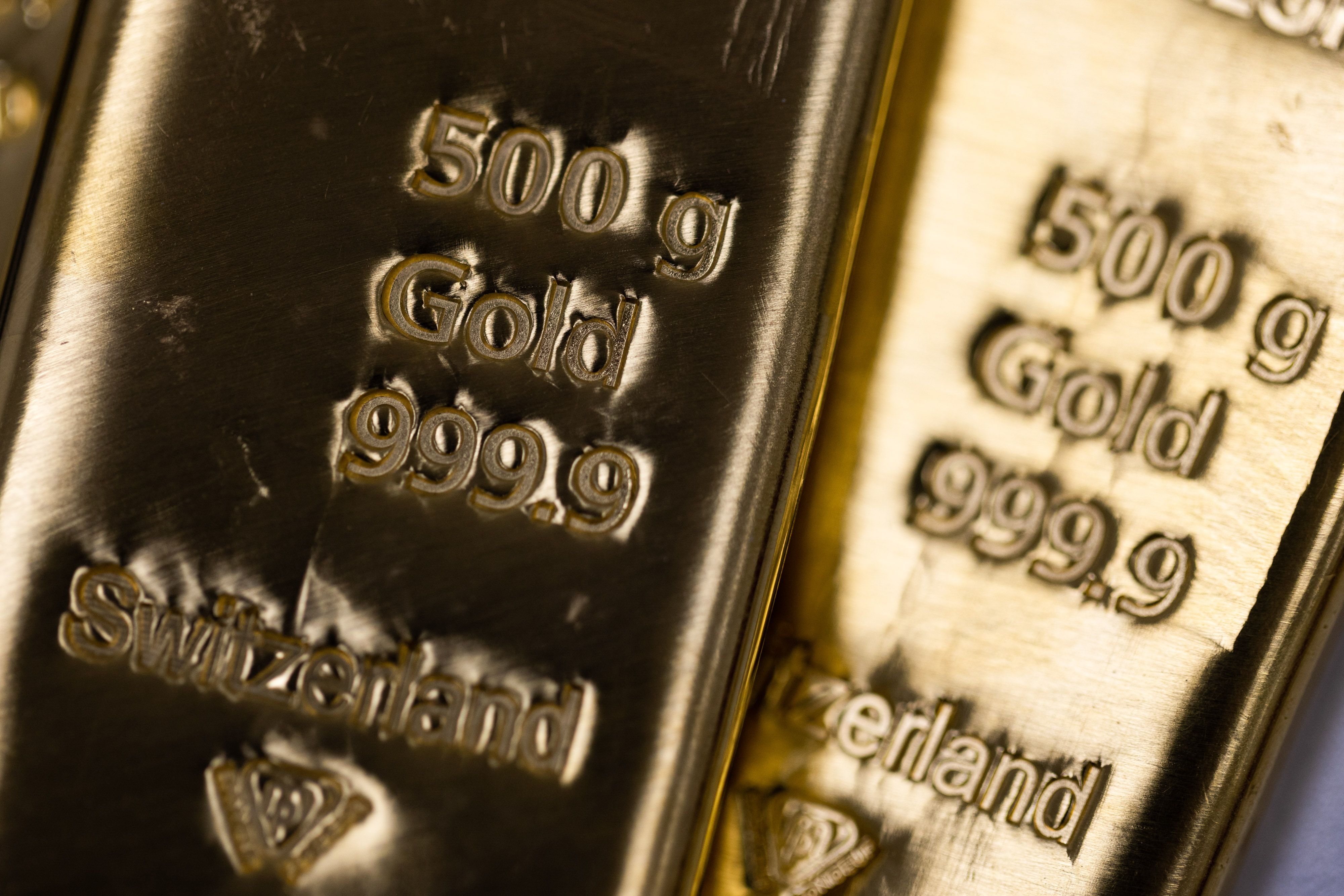 After the Bell: Why is the gold price going nuts?