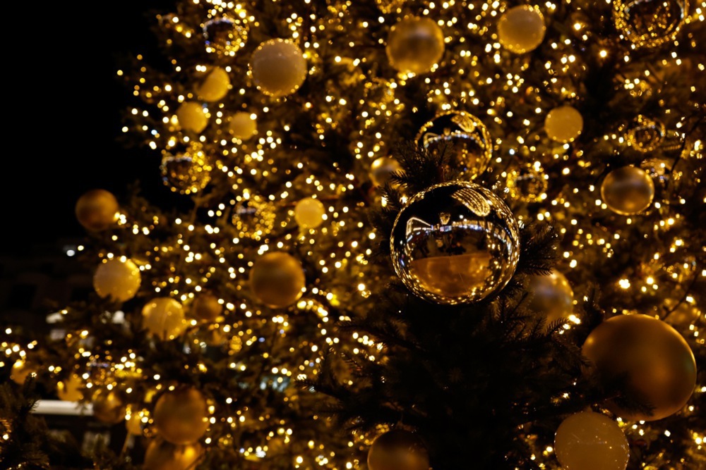 Baubles of gratitude: good wishes for South Africa’s bright future