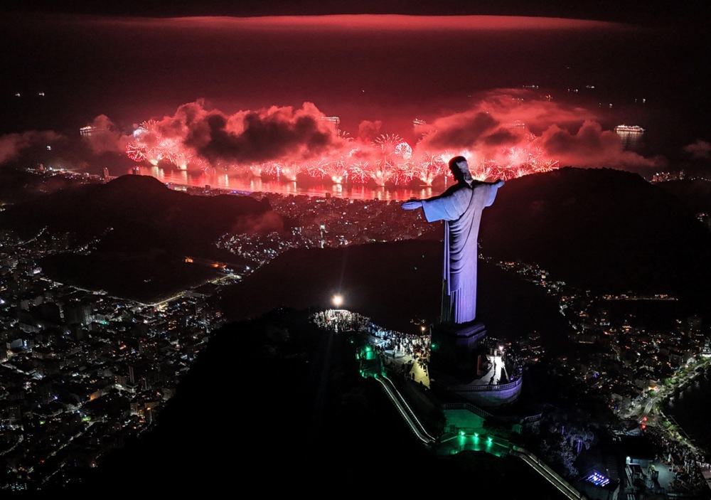 Midnight around the globe: How the world welcomes the New Year