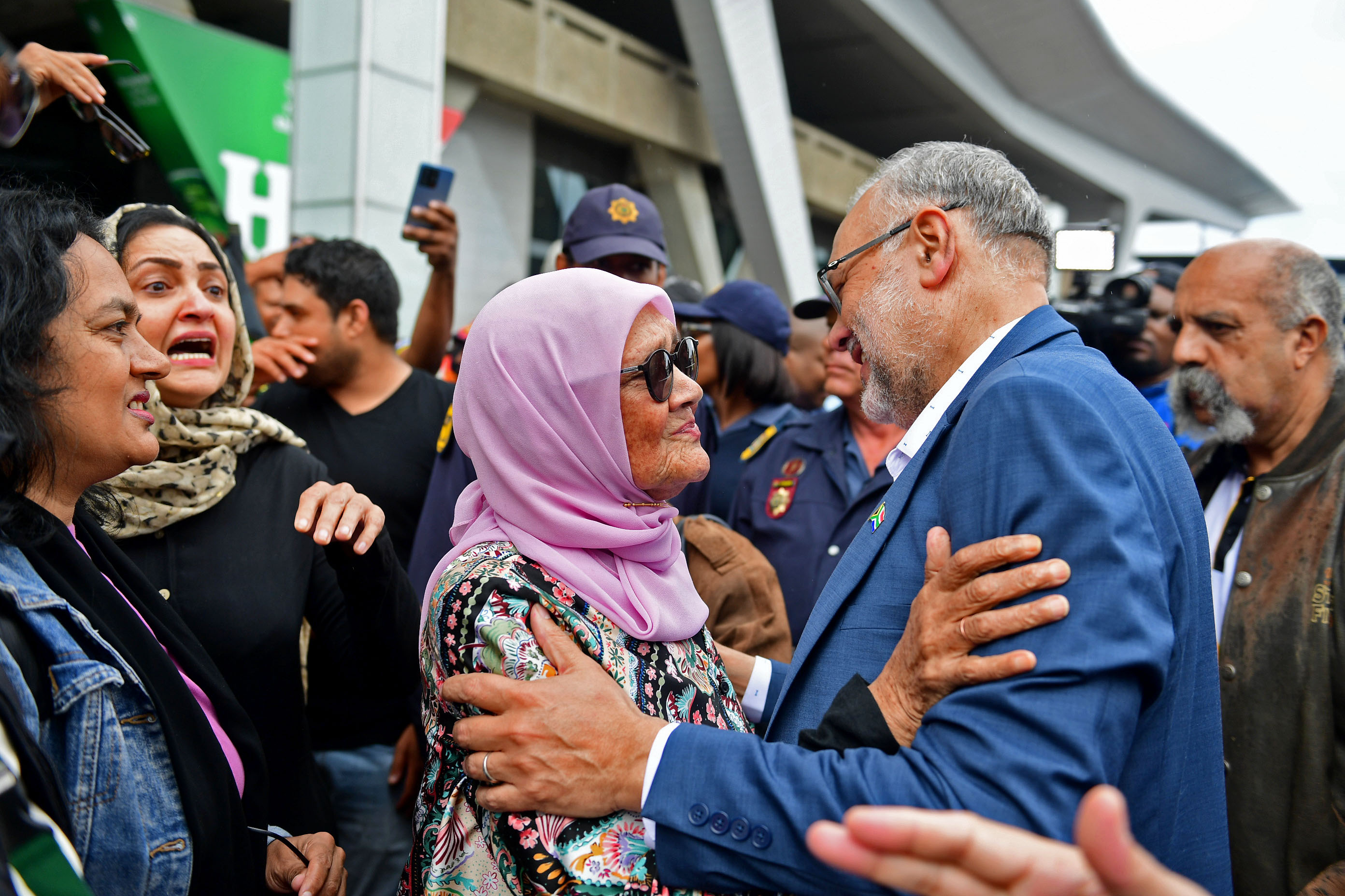 Former ambassador to the US Ebrahim Rasool welcomed back home, and more from around the world