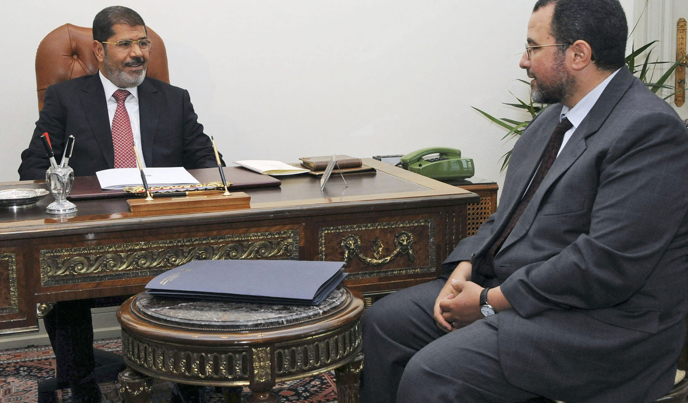 Egypt's Mursi names little-known minister as PM