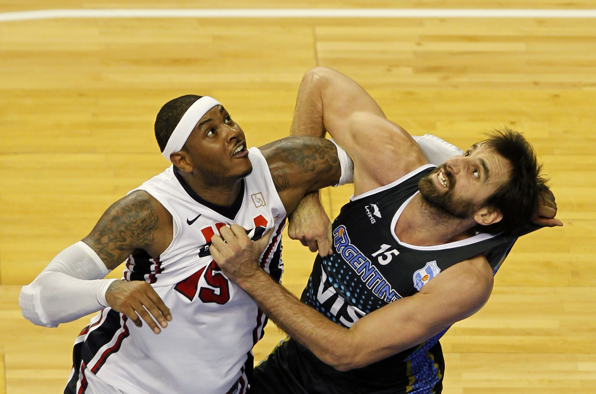 London 2012: Tempers flare as U.S. sweep past Argentina
