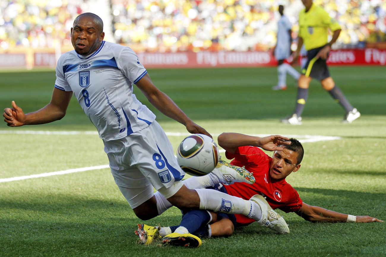 48 years and 13 World Cups later, Chile finally wins, without breaking much sweat