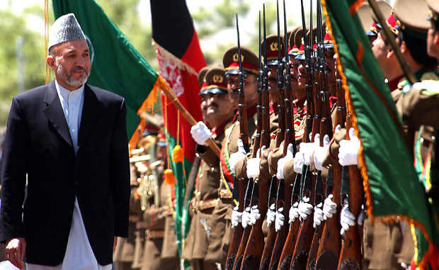 Karzai finally accepts runoff election in Afghanistan