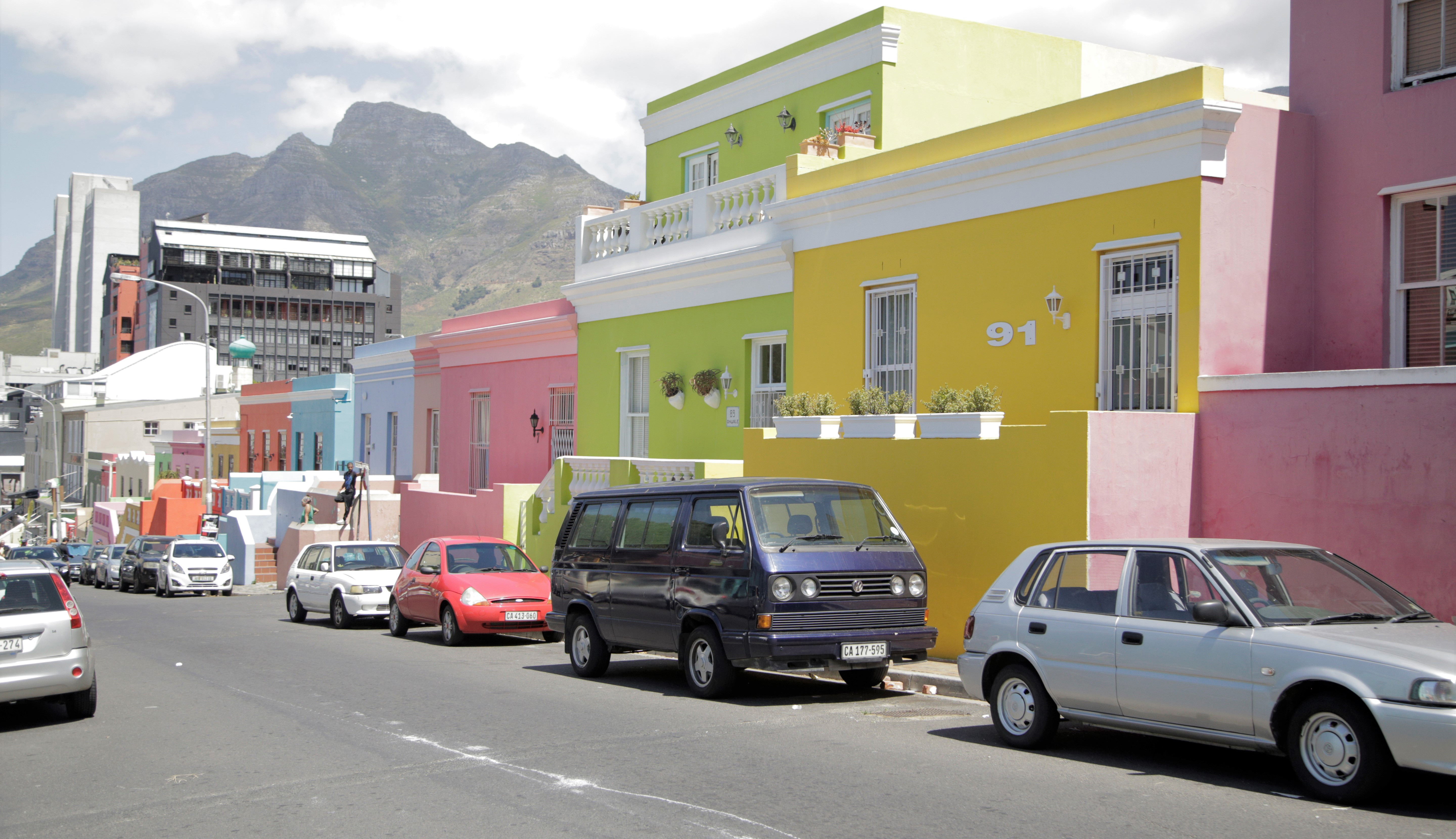 Crane delays: Bo-Kaap residents cheer as developer's crane barred from area temporarily