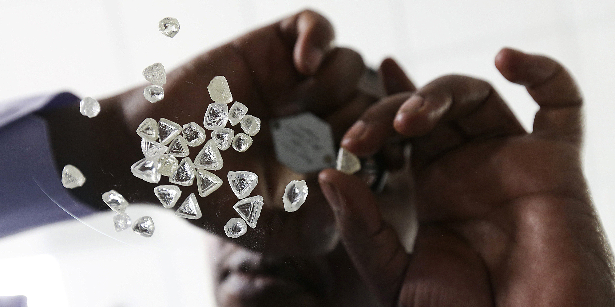 Is the Botswana-De Beers model marriage on the rocks?