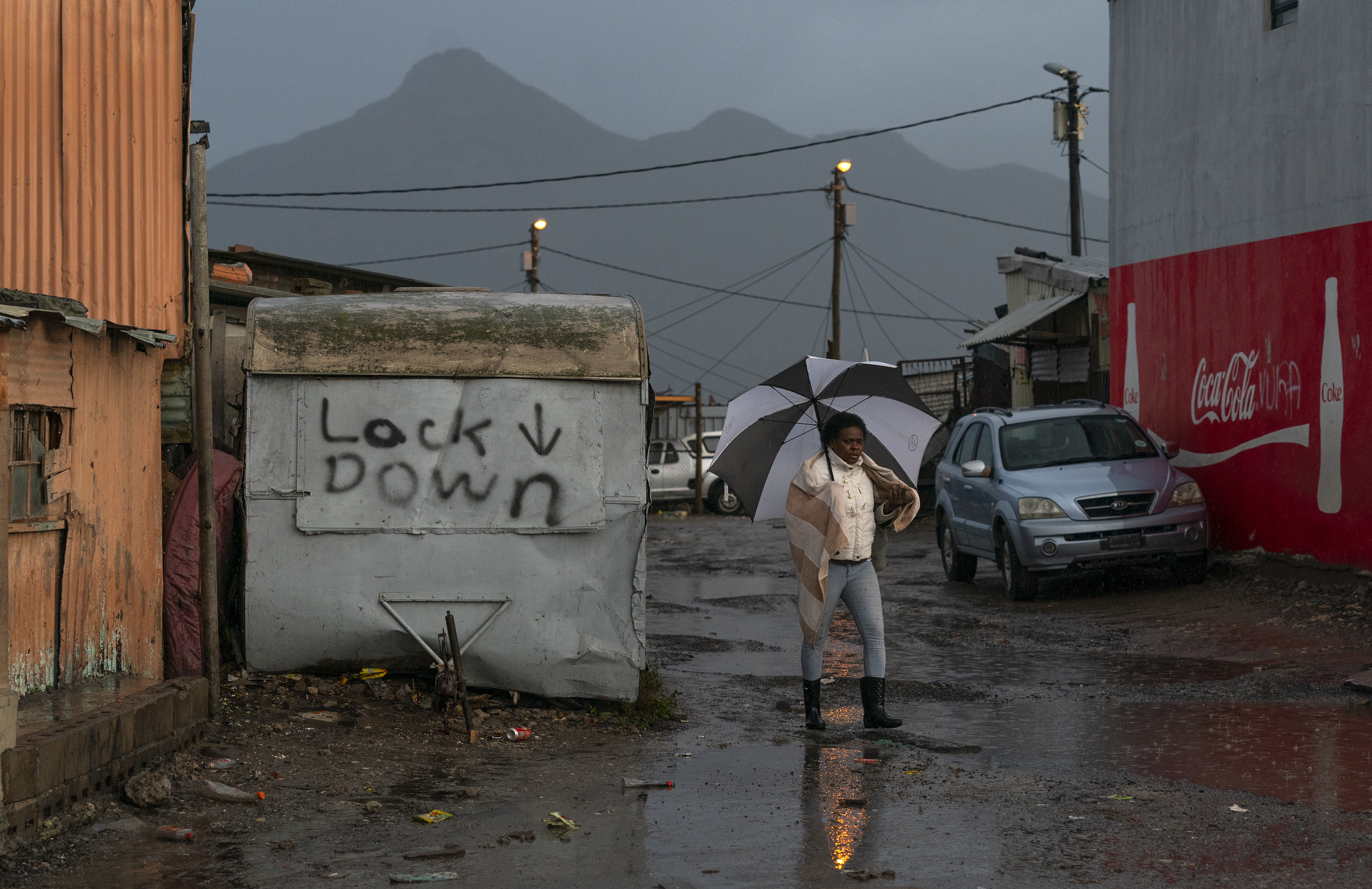 Lottery sidesteps naming Covid-19 fund beneficiaries, Sanlam starts its own fund and Western Cape peak set for June