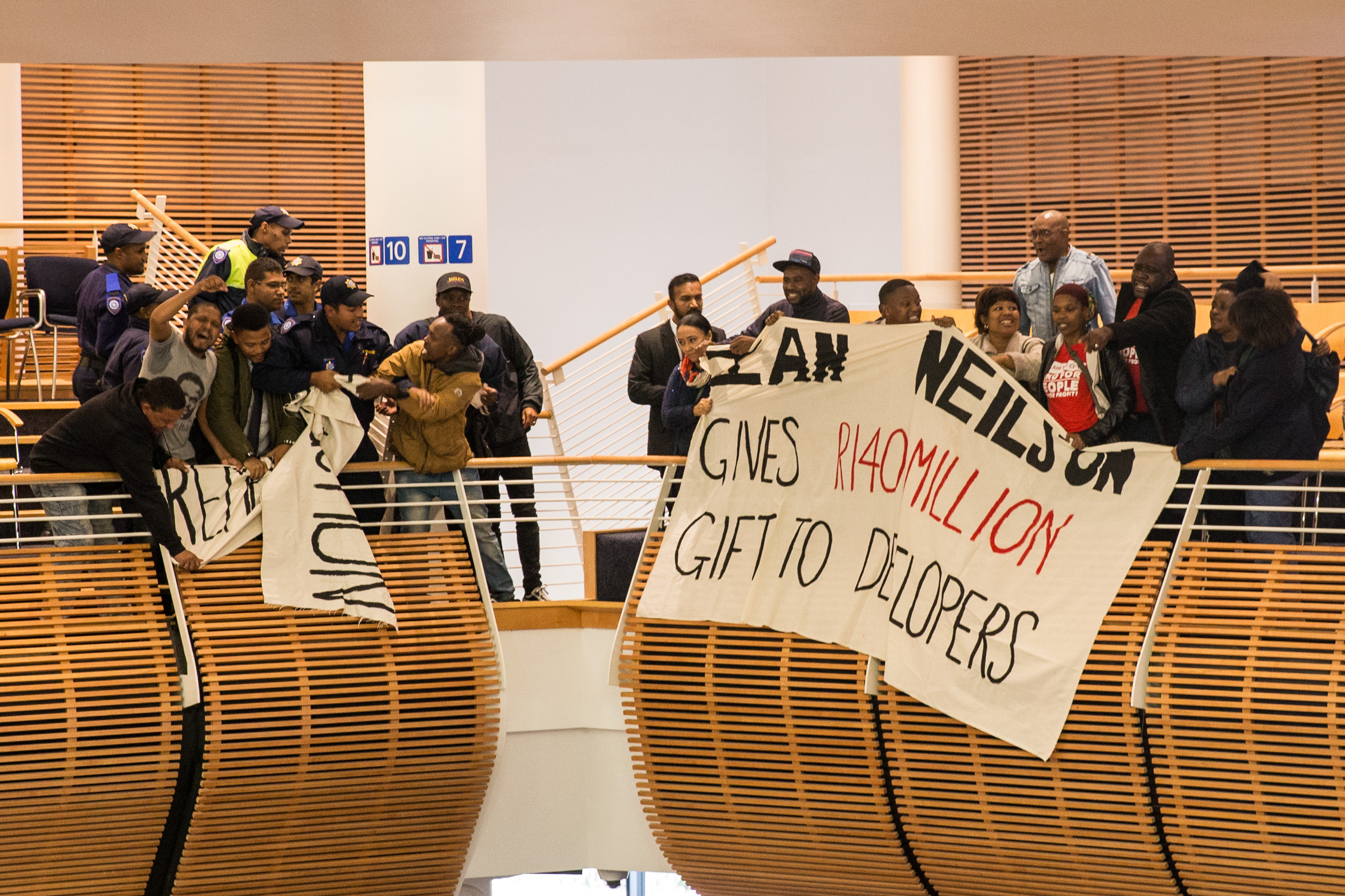 Cape Town officials knew Site B could be sold for more but chose to sell quickly instead - report