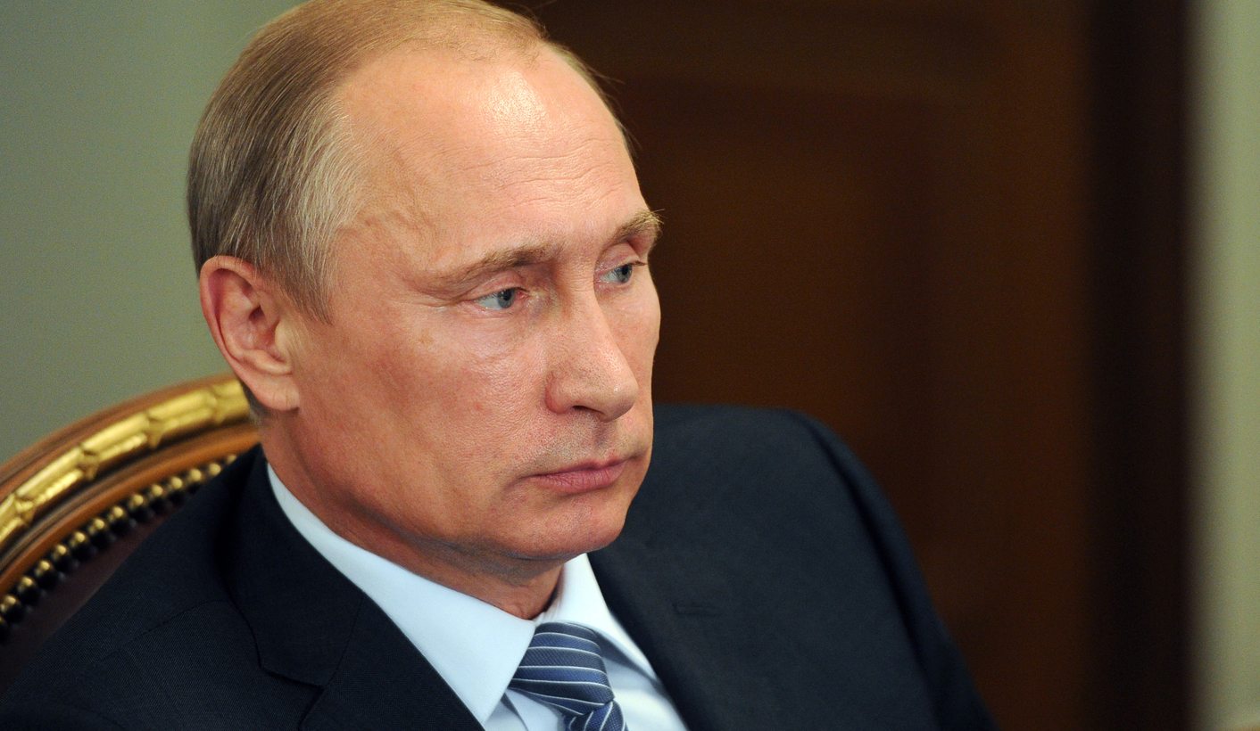Moscow fights back after sanctions; battle rages near Ukraine crash site