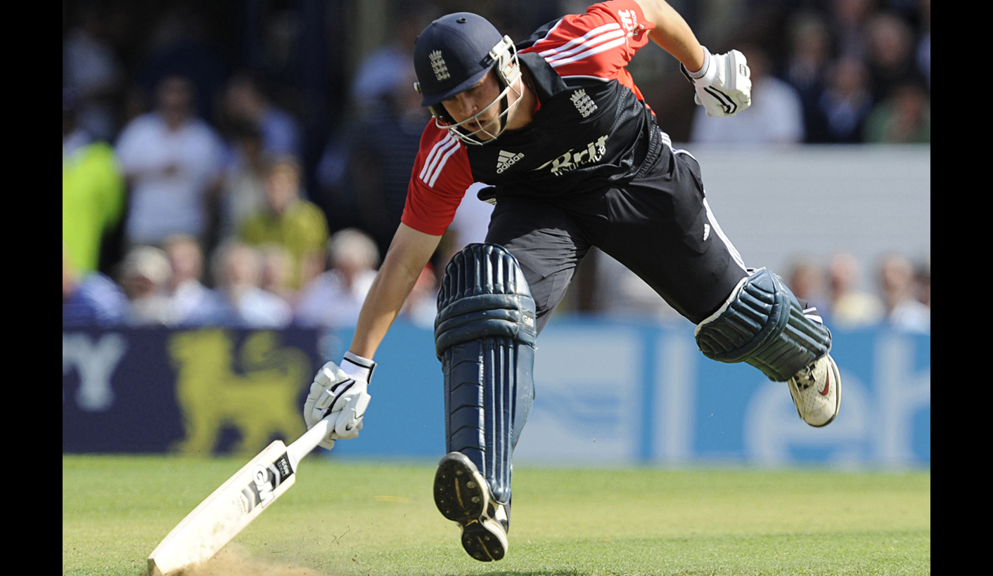 England Trotts out Jonathan: A career disadvantage in the making?