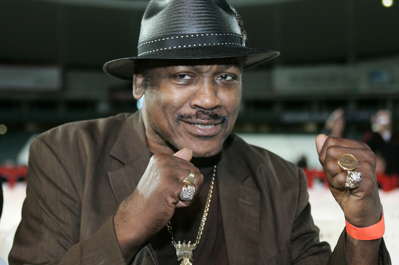 Smokin' Joe Frazier throws his last punch