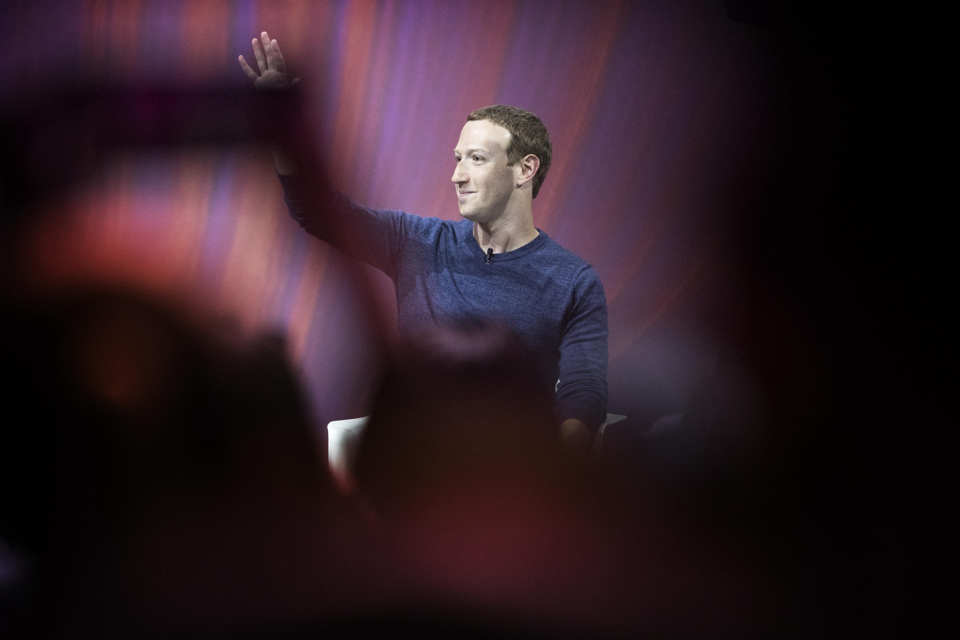 Facebook shares sink on perfect storm of bad news