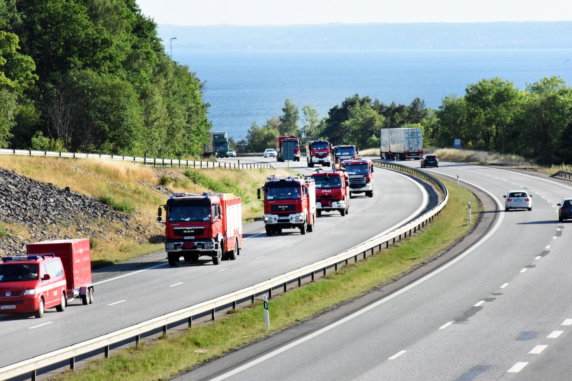 French soldiers arrive in Sweden to fight wildfires