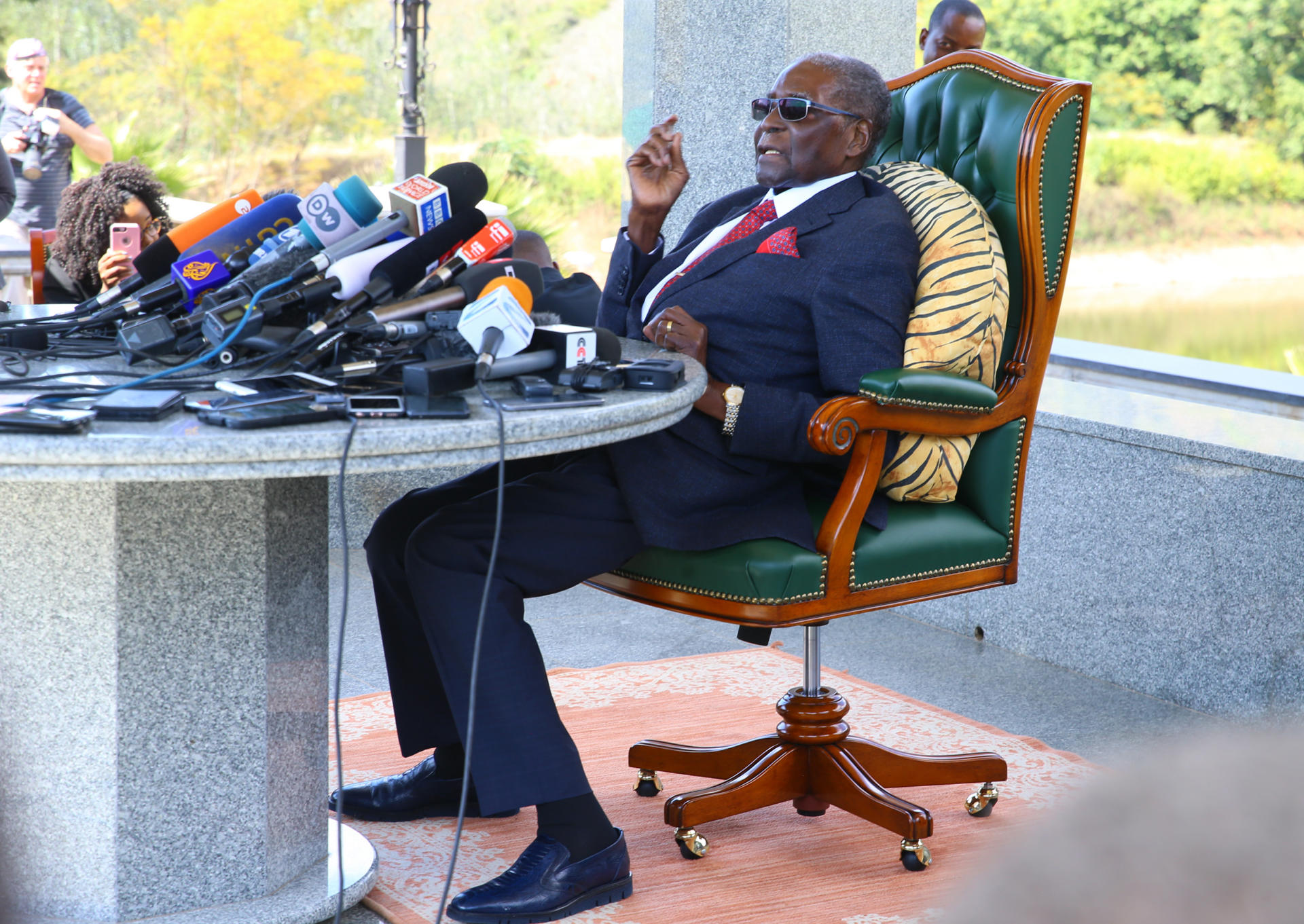 Mugabe hopes his former party will lose Zimbabwe election