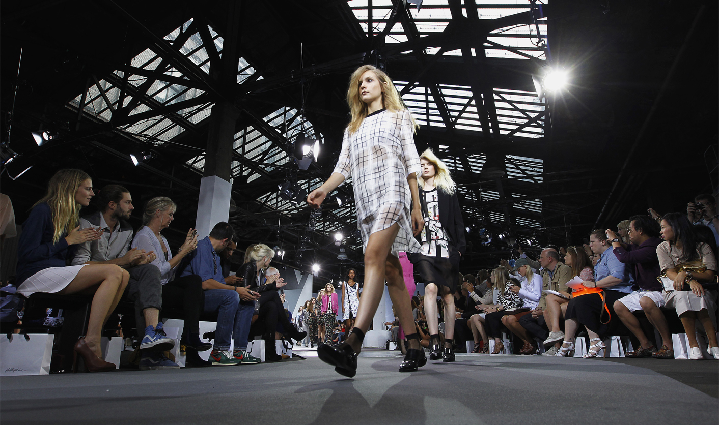 Feminine looks, old Hollywood style feature at NY fashion week