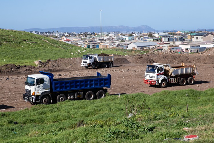 High stakes at eleventh hour of 9 December municipal by-elections