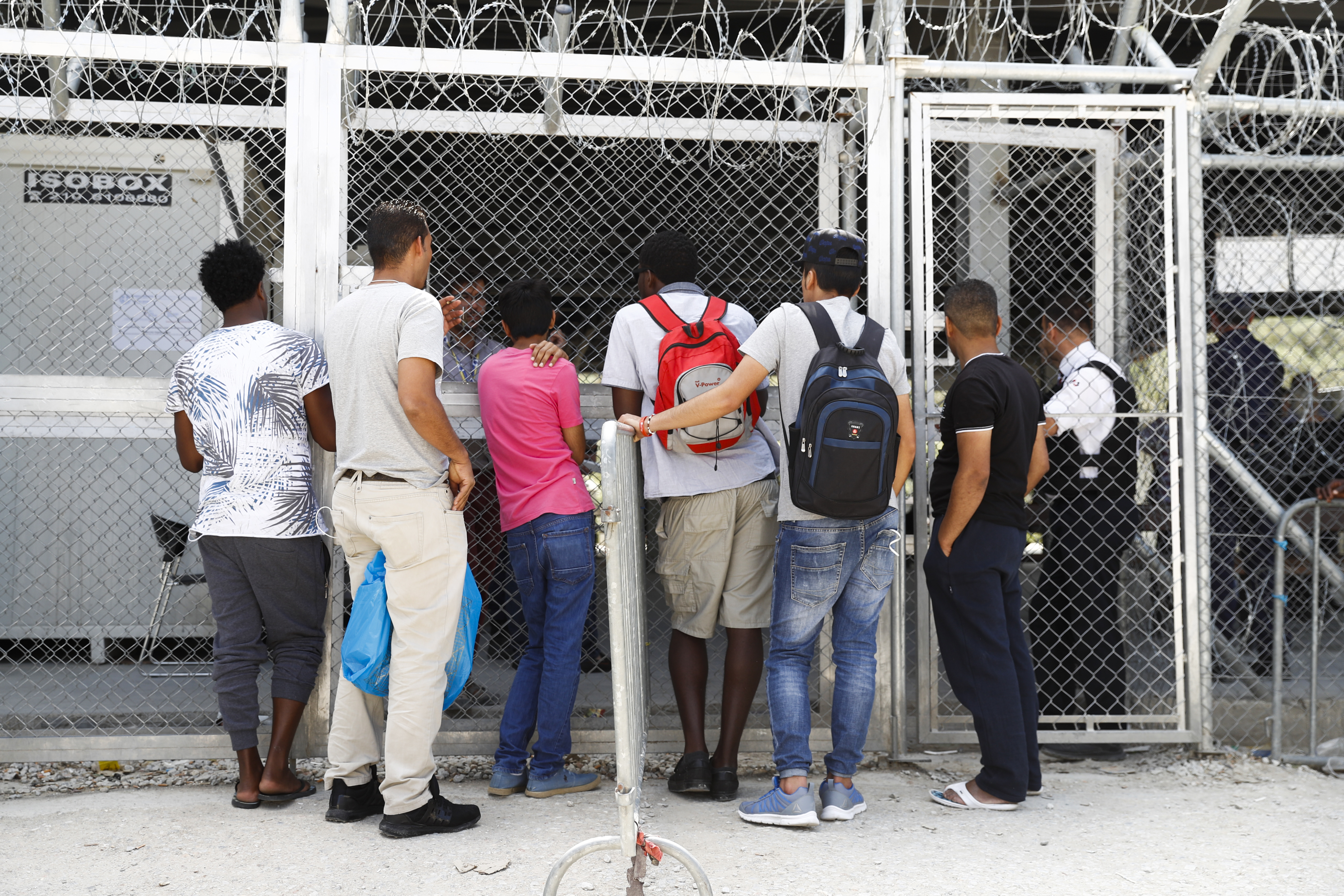 Greece wants floating fence to keep migrants out