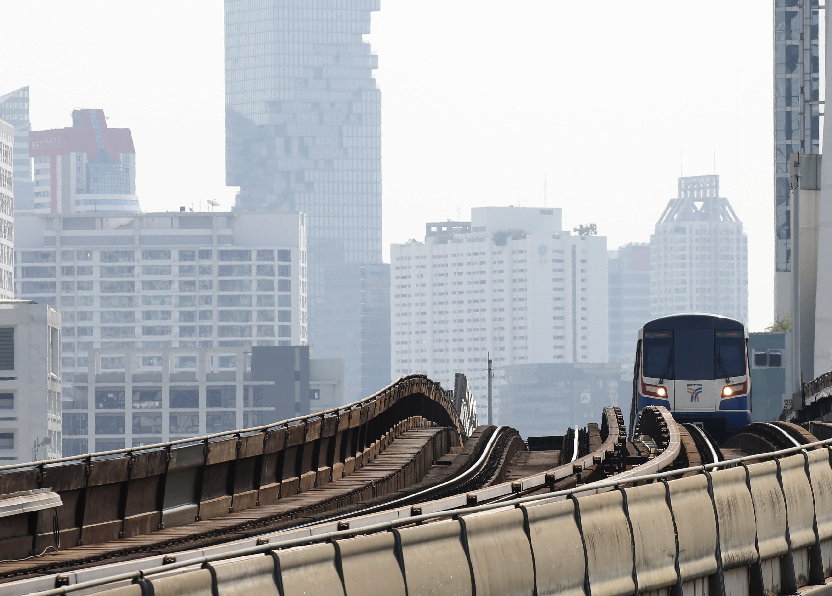 Bangkok, World's Most-Visited City, Faces Toxic Smog Battle