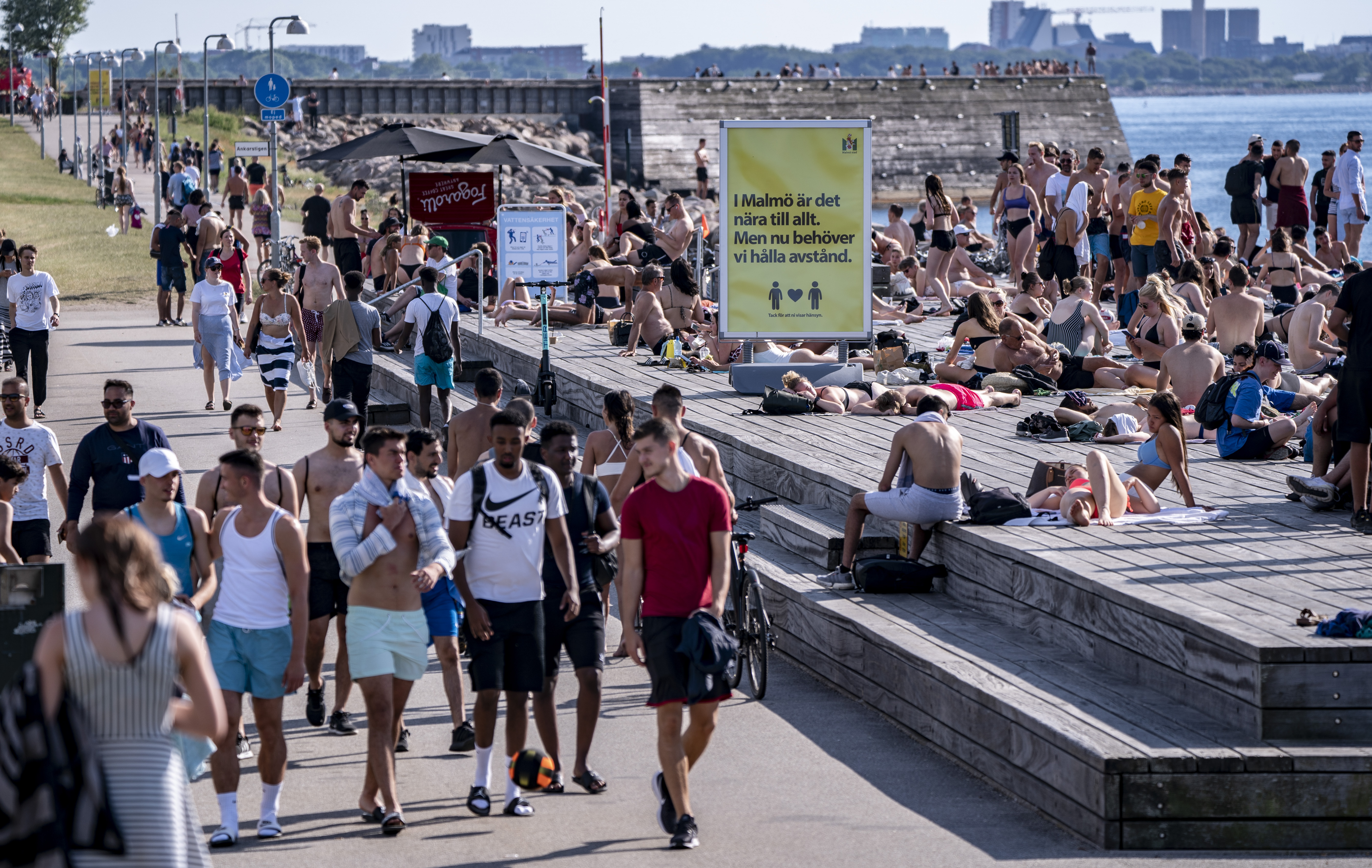 Sweden starts critical look at its pandemic response