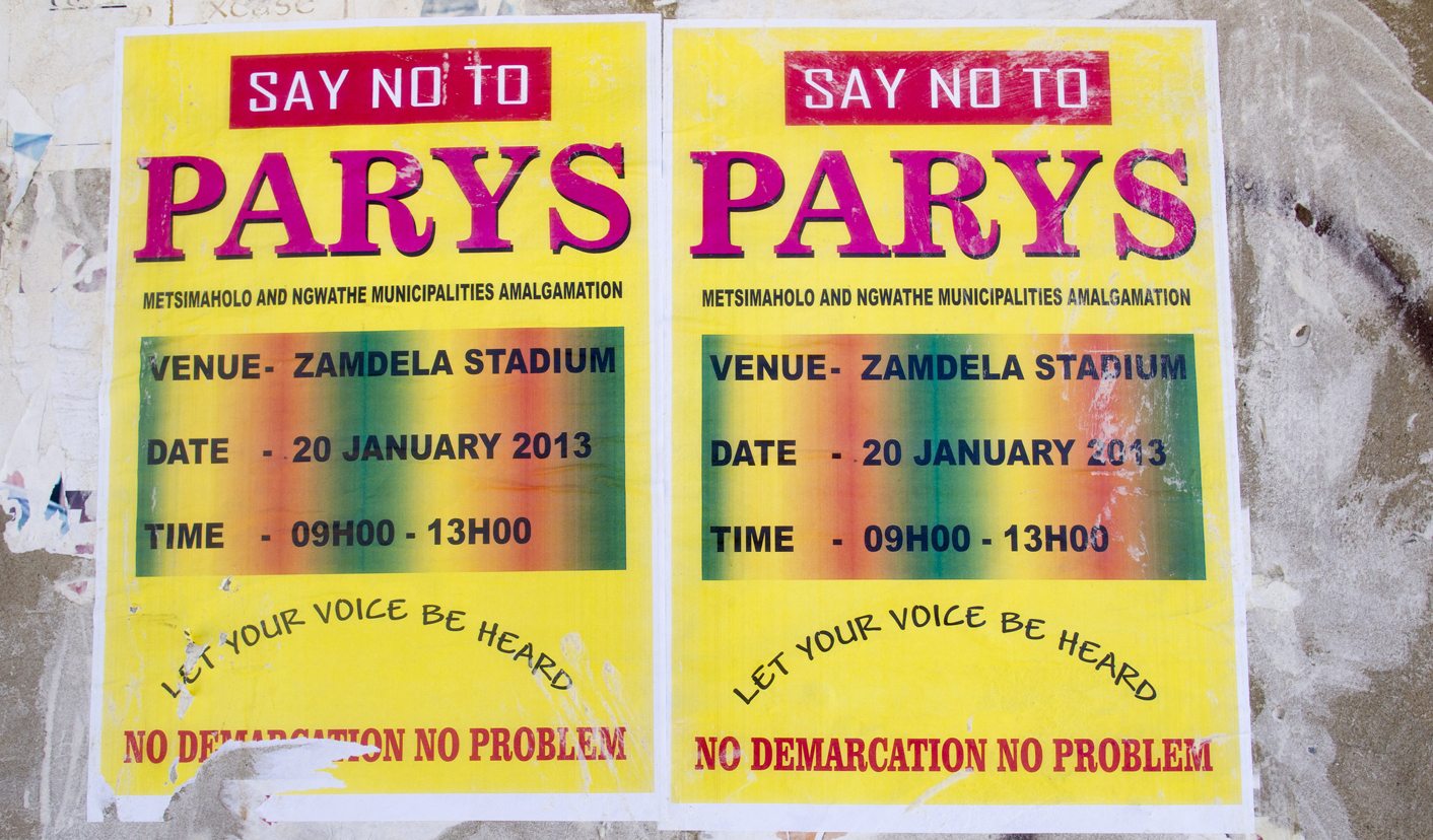 Burn it up: a Zamdela community radio station feels the political heat