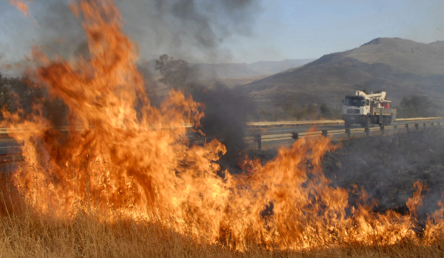 Privatising ‘influx control’? KZN land invasion tender raises many questions.
