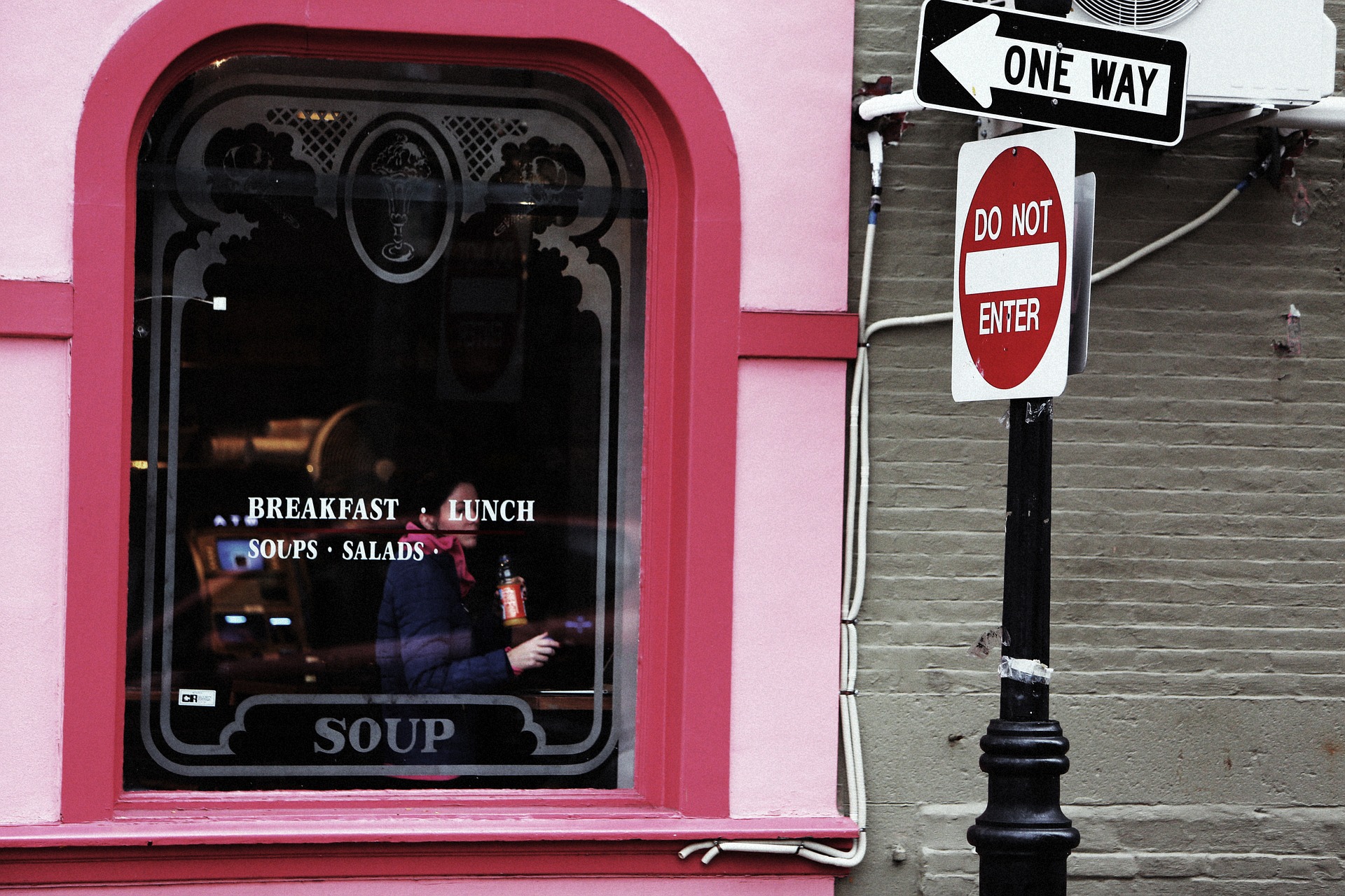 Dear careless restaurateur: Screw you and your stairs