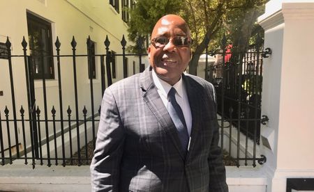 Children of immigrants must be in school, says Minister of Home Affairs