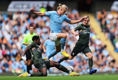 Haaland and Núñez tipped as rivals, but so far it has been no contest