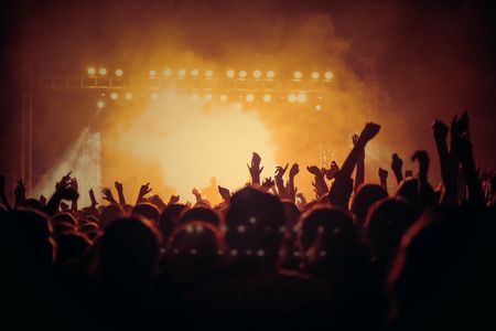 Pumping loud music is putting more than 1 billion young people at risk of hearing loss