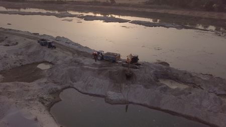 Forbidden Stories: Sand mafias silence journalists in India
