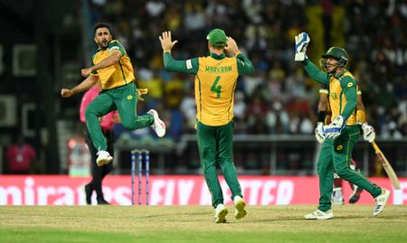 Proteas through to T20 World Cup semifinals after narrow win over West Indies