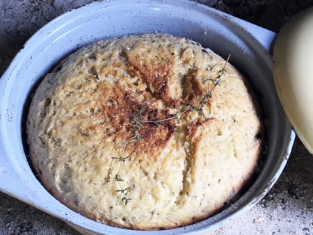 Thyme-infused braai loaf