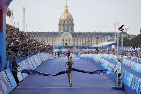 Brave effort in brutal conditions not enough for Team SA triathletes as races go ahead in Seine